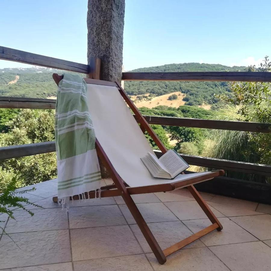 La Puntaccina Villa Aglientu Bagian luar foto